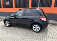Suzuki SX4 8