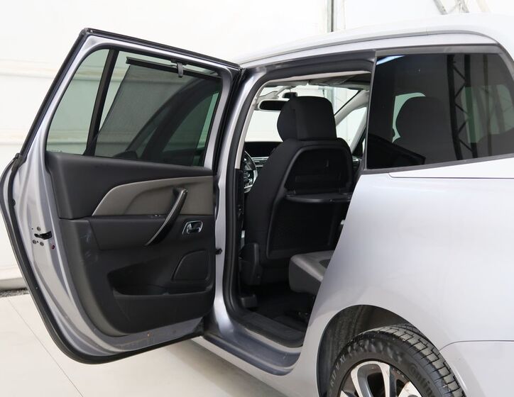 Citroën Grand C4 SpaceTourer 9