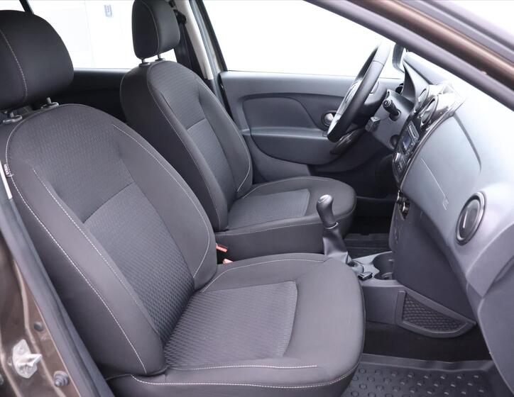 Dacia Sandero 13