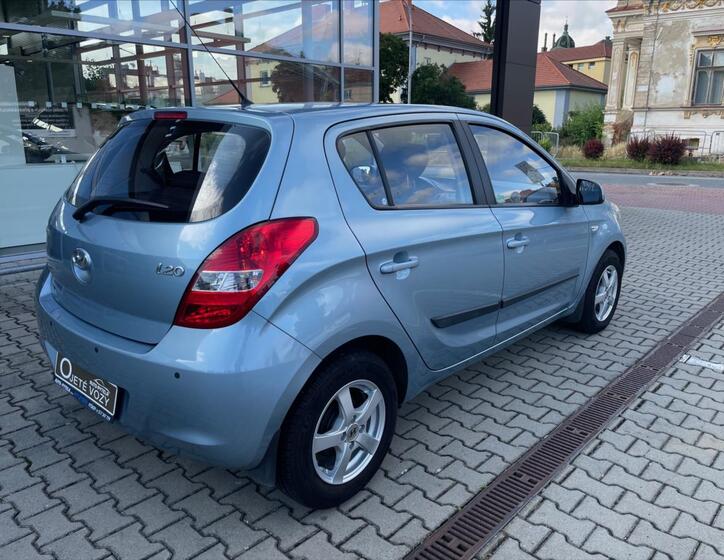 Hyundai i20 6