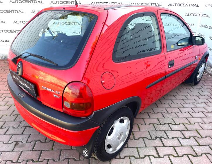 Opel Corsa 8