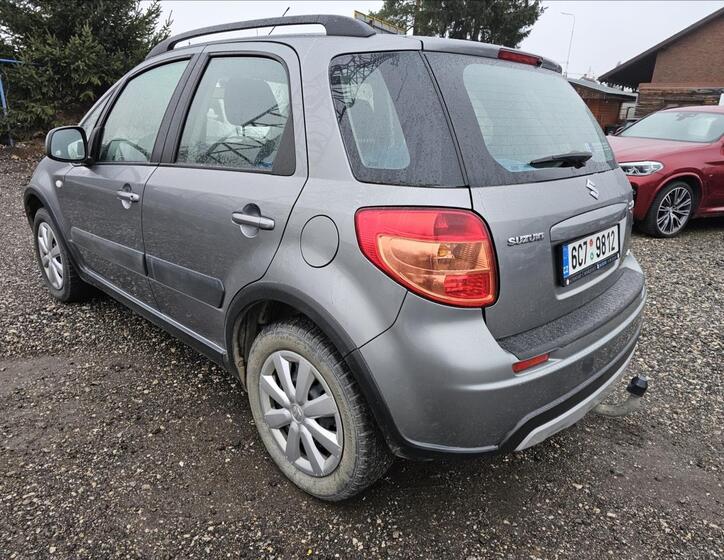 Suzuki SX4 4