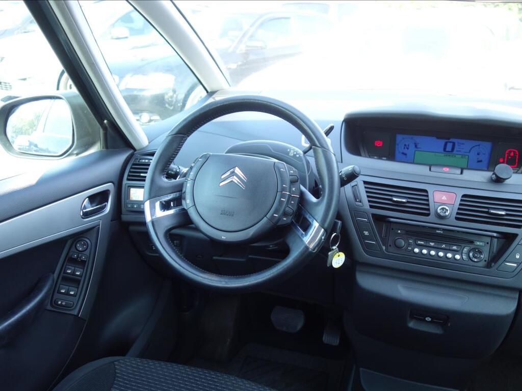 Citroën Grand C4 Picasso 23
