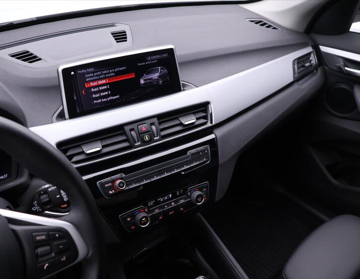 BMW X1 25