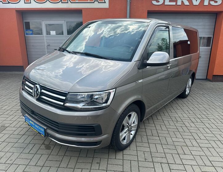 Volkswagen Caravelle 1