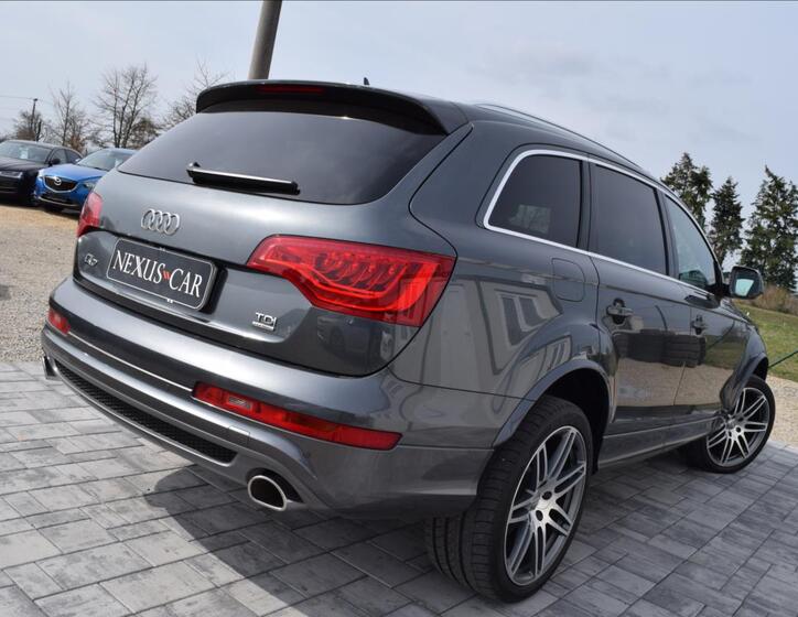 Audi Q7 5