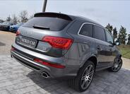 Audi Q7 5