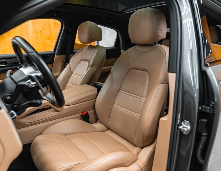 Porsche Cayenne 19