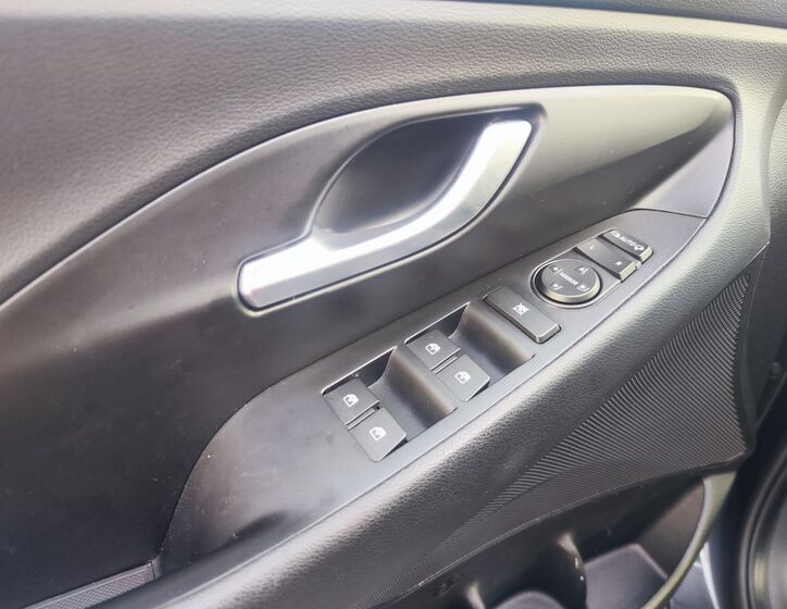 Hyundai i30 31