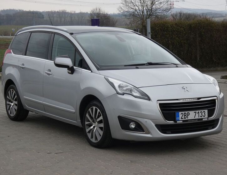 Peugeot 5008 14
