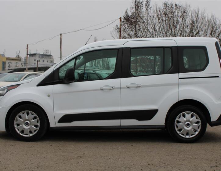 Ford Tourneo Connect 8