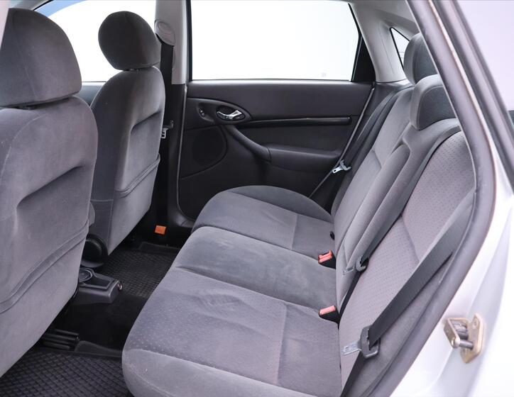 Ford Focus 14