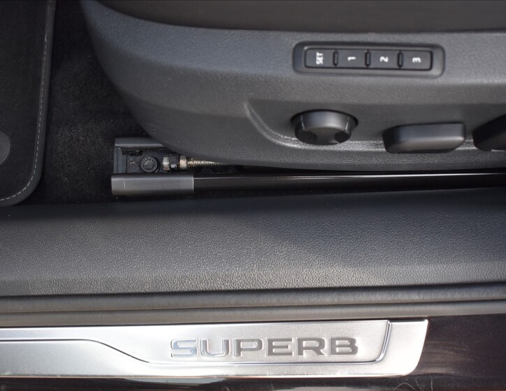 Škoda Superb 23