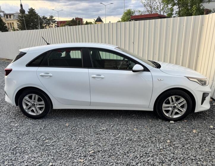 KIA Ceed 14