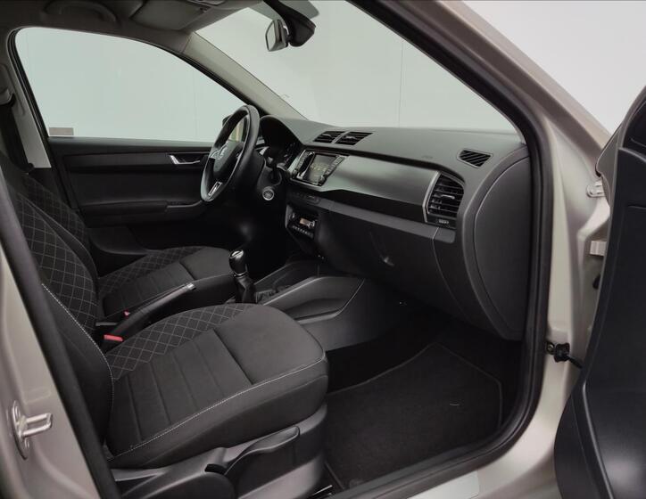 Škoda Fabia 18