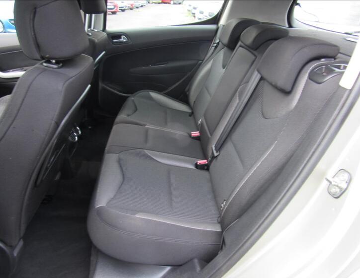 Peugeot 308 10