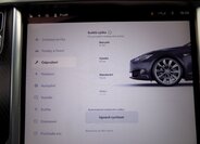 Tesla Model S 32