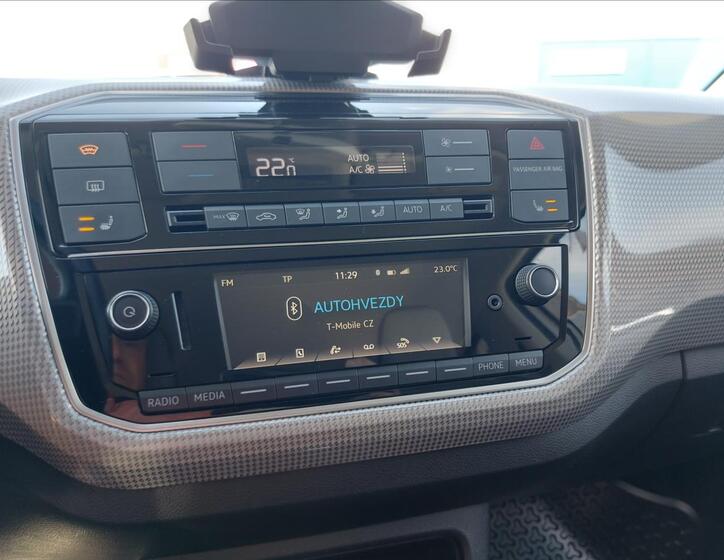 Volkswagen e-up! 29