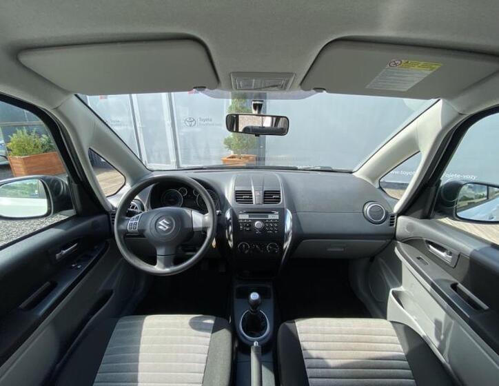 Suzuki SX4 13