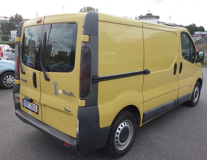 Opel Vivaro 6