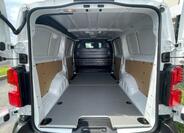 Toyota ProAce 9