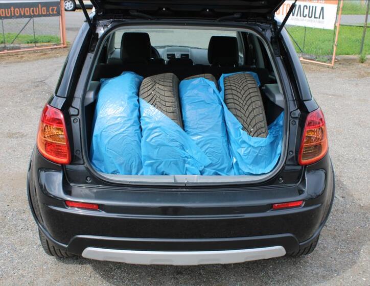 Suzuki SX4 13