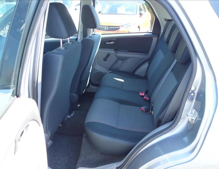 Suzuki SX4 14