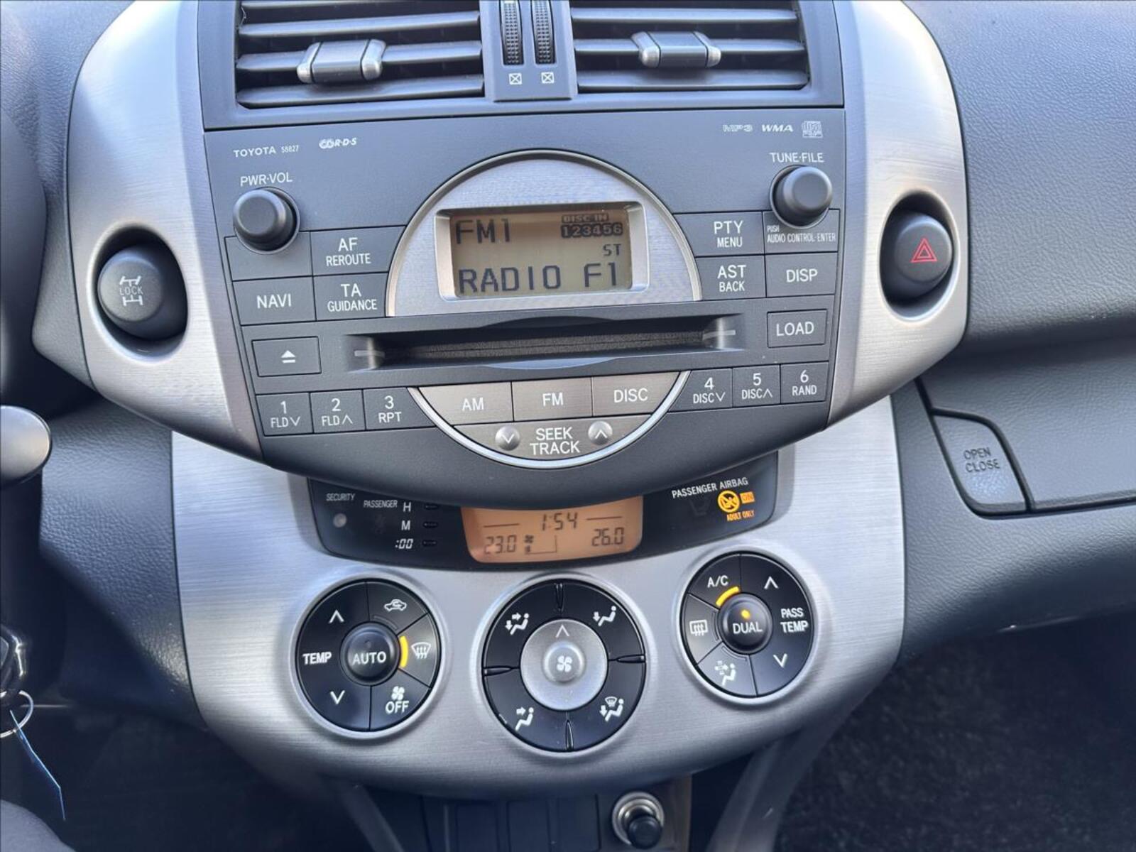 Toyota RAV4 16