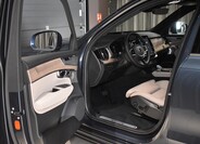 Volvo XC90 10