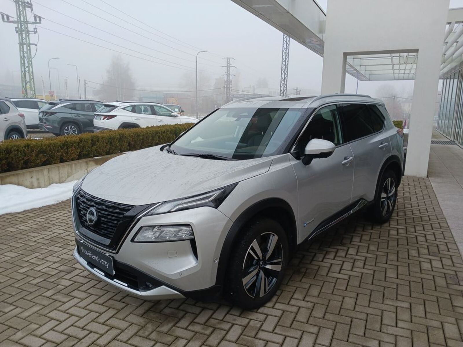 Nissan Ostatní 2