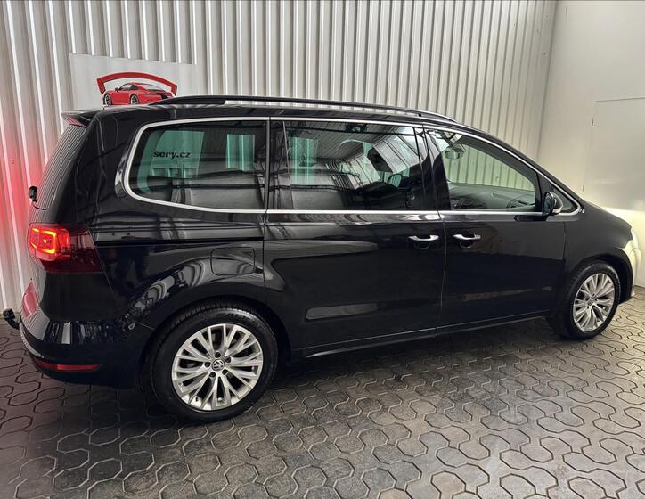Volkswagen Sharan 9