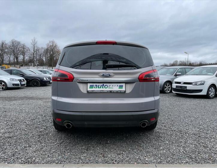 Ford S-MAX 5