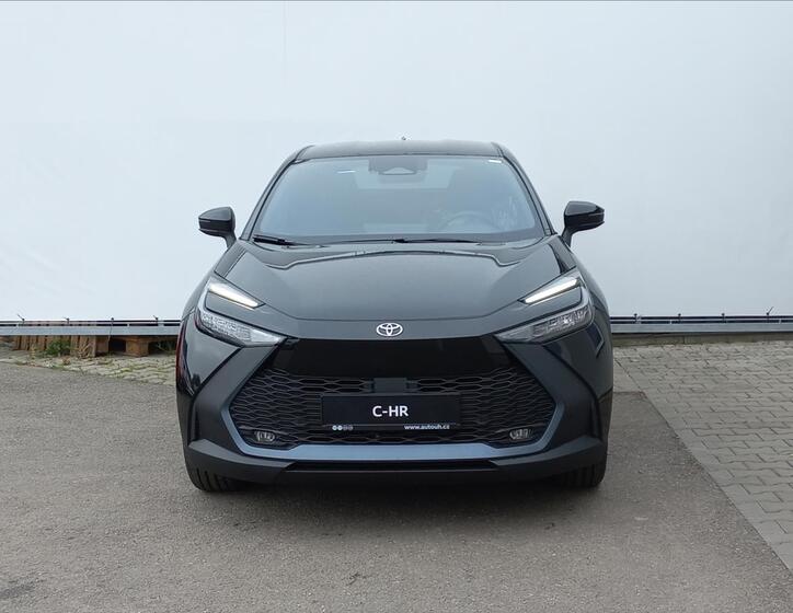 Toyota C-HR 4