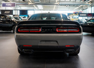 Dodge Challenger 4