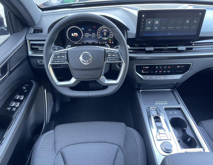 SsangYong Rexton 12