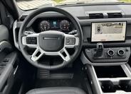 Land Rover Defender 15