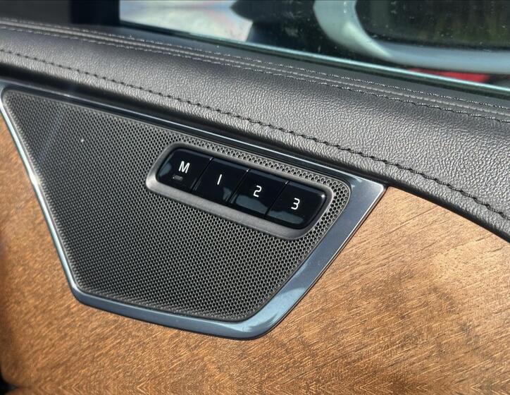 Volvo XC90 36