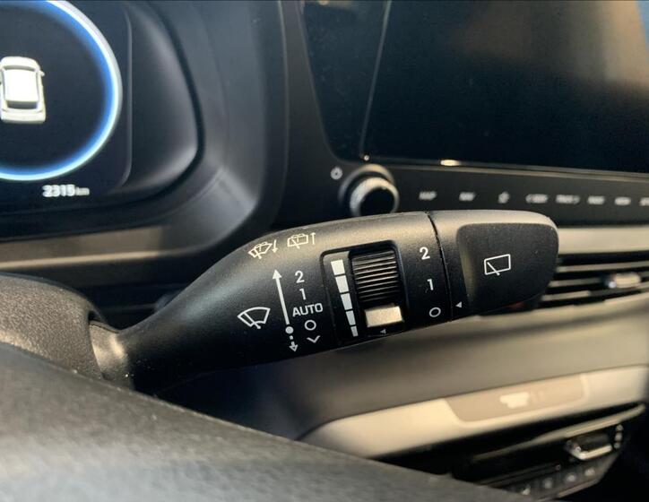 Hyundai i20 32