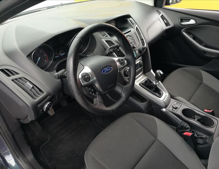Ford Focus 11