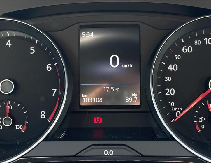 Volkswagen Passat 10
