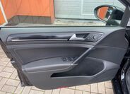 Volkswagen Golf 31