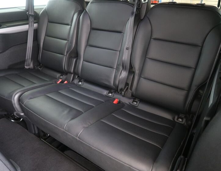 Toyota ProAce 11