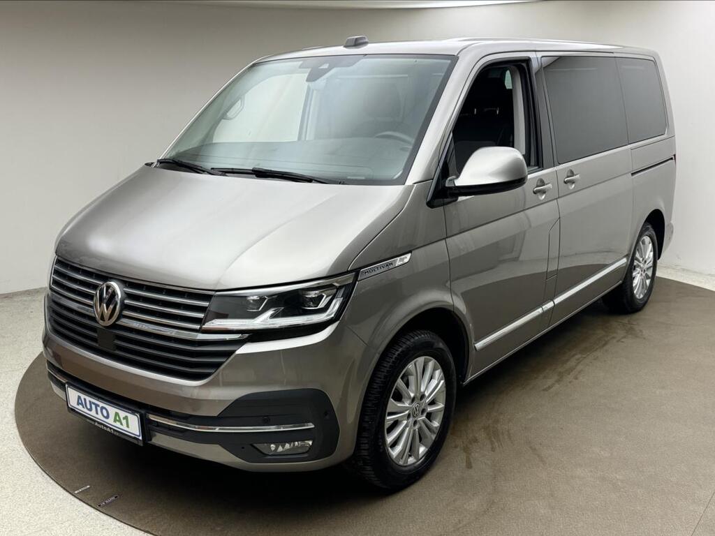 Volkswagen Multivan 1
