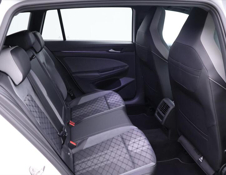 Volkswagen Golf 14