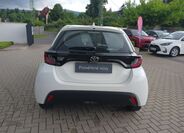 Toyota Yaris 5