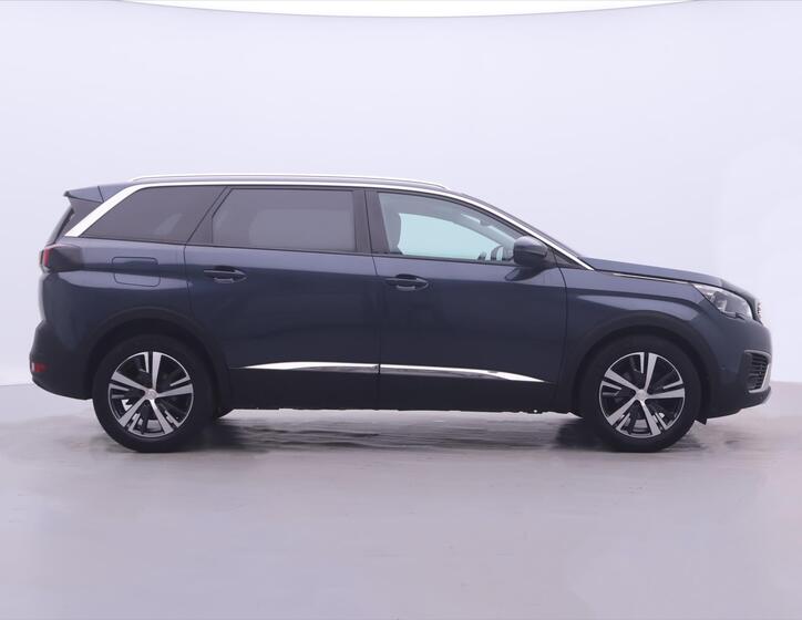 Peugeot 5008 8