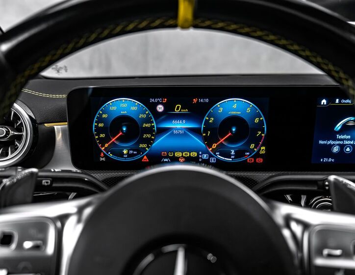 Mercedes-Benz CLA 23