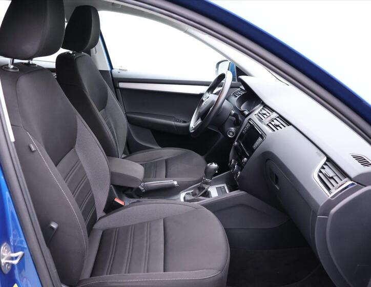 Škoda Octavia 12