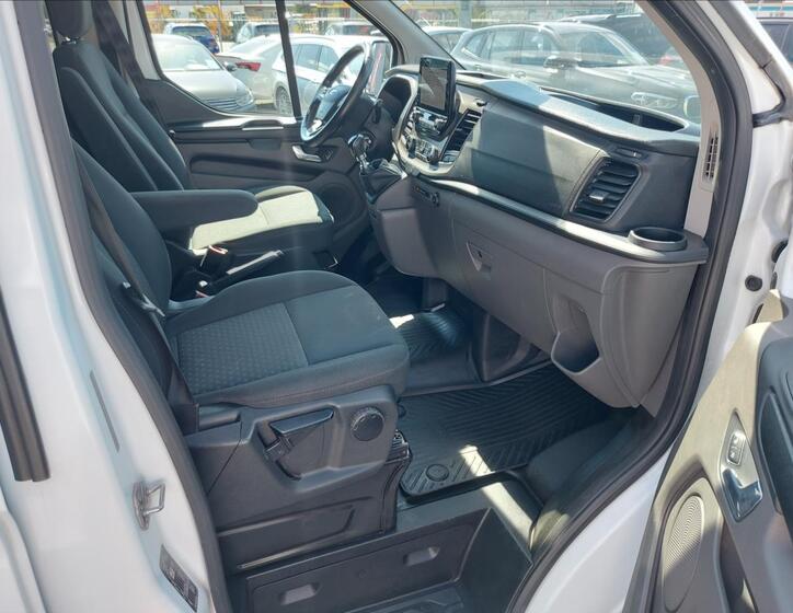 Ford Transit Custom 24