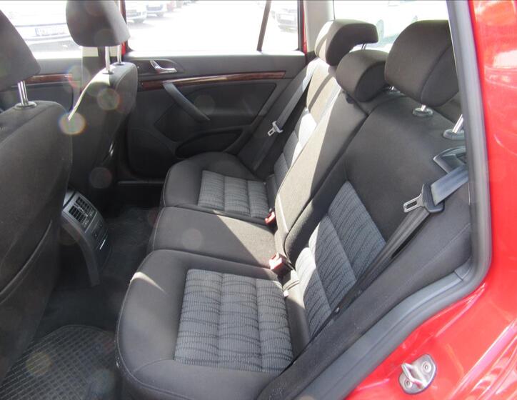 Škoda Octavia 10